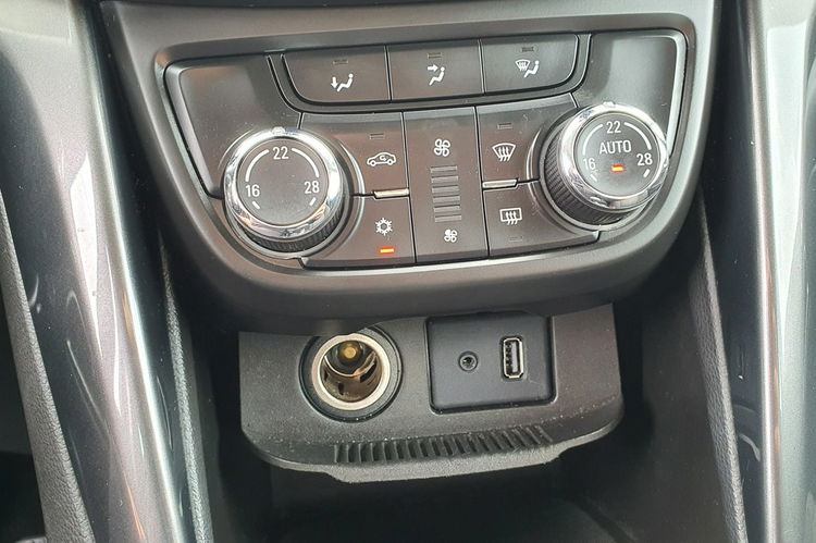 Opel Zafira 1.4T 140KM # NAVI # Parktronic # Xenon # 7 Osobowa # Mega Zadbana zdjęcie 25
