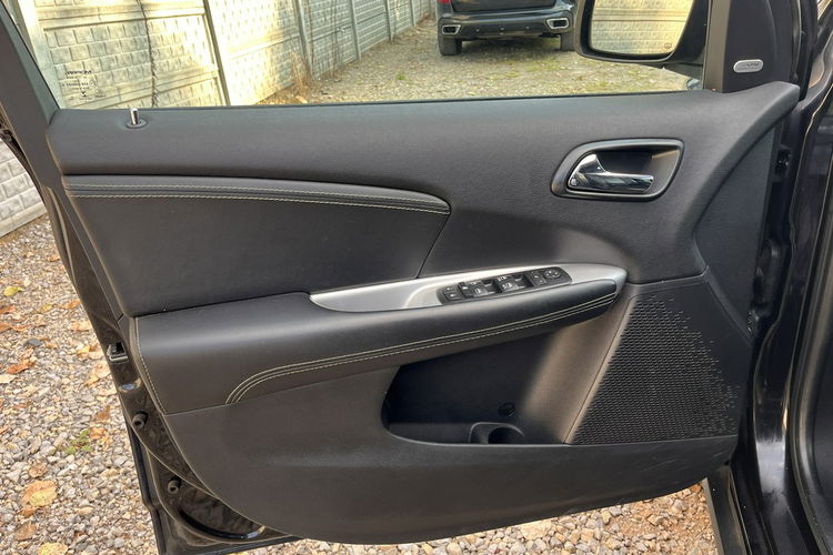 Fiat Freemont 2.0 Skóry Kamera Cafania Navi 6biegów Alu Ks Serw TUV StanBD Bezwypad zdjęcie 16