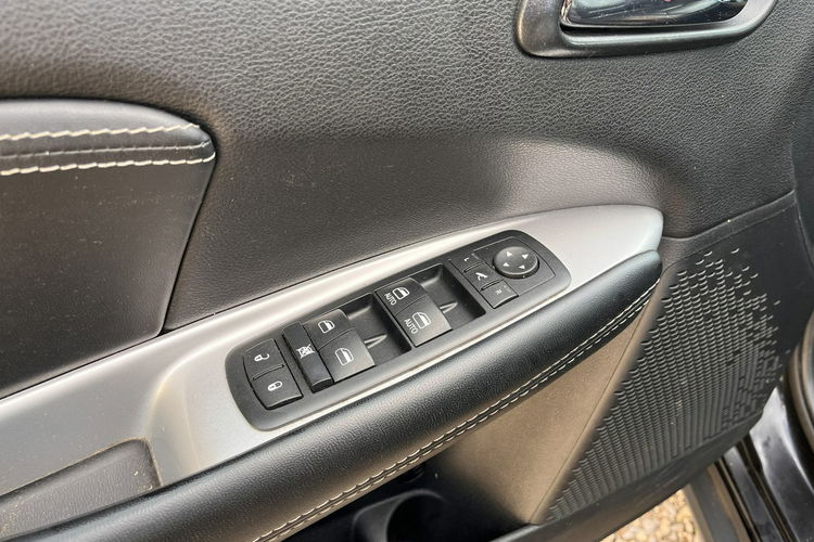 Fiat Freemont 2.0 Skóry Kamera Cafania Navi 6biegów Alu Ks Serw TUV StanBD Bezwypad zdjęcie 17