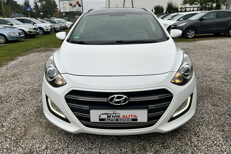 Hyundai i30 Super stan Full opcja zdjęcie 2