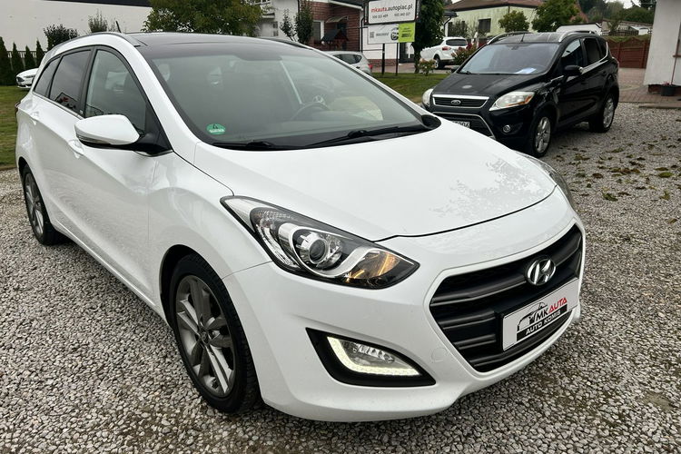 Hyundai i30 Super stan Full opcja zdjęcie 3