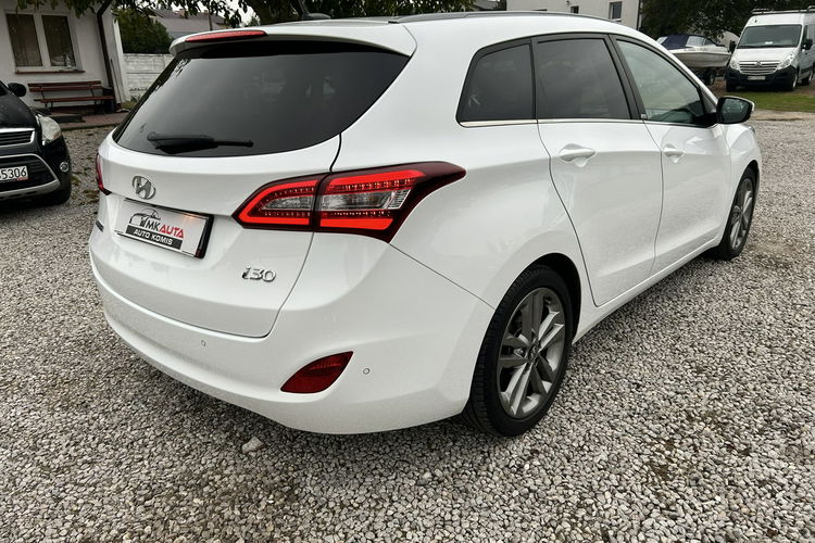Hyundai i30 Super stan Full opcja zdjęcie 5