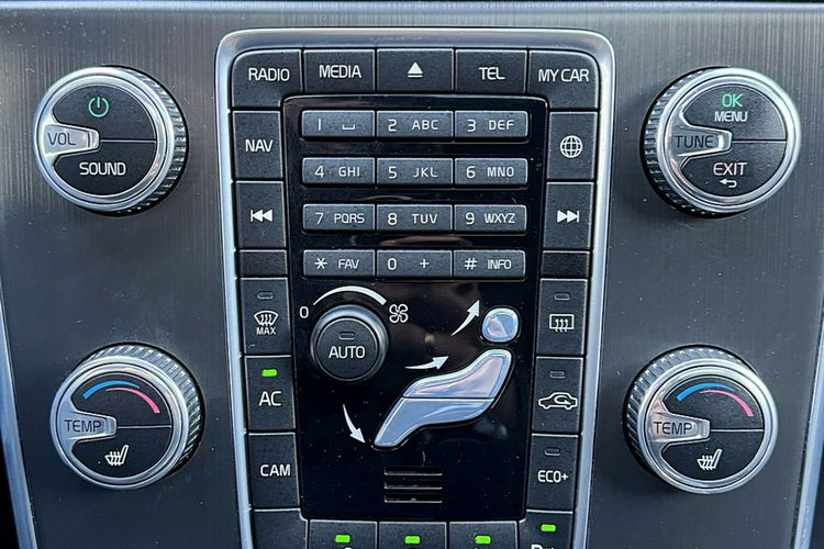 Volvo V60 Summum Aktywny Tempomat Xenon Gwarancja zdjęcie 22