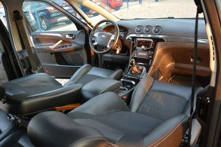 Ford S-Max 2.0Duratec(145KM) Lift Titanium Bi-xenon Skóry Convers Alu 18 zdjęcie 20