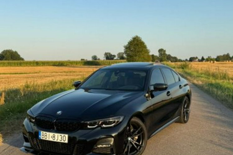 330 BMW 330 I , G 20 , 250 KM , M pakiet , M performance zdjęcie 1