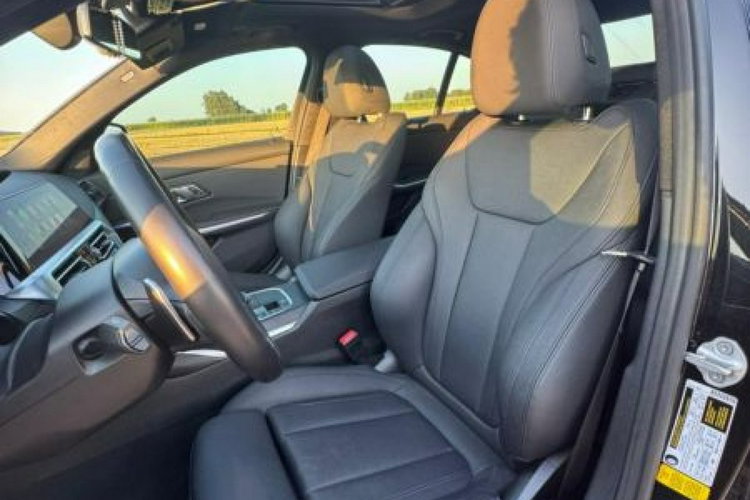 330 BMW 330 I , G 20 , 250 KM , M pakiet , M performance zdjęcie 16