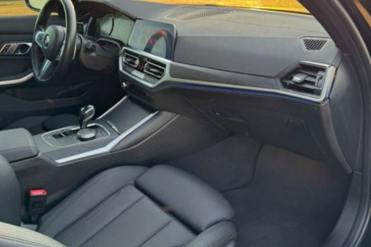 330 BMW 330 I , G 20 , 250 KM , M pakiet , M performance zdjęcie 19