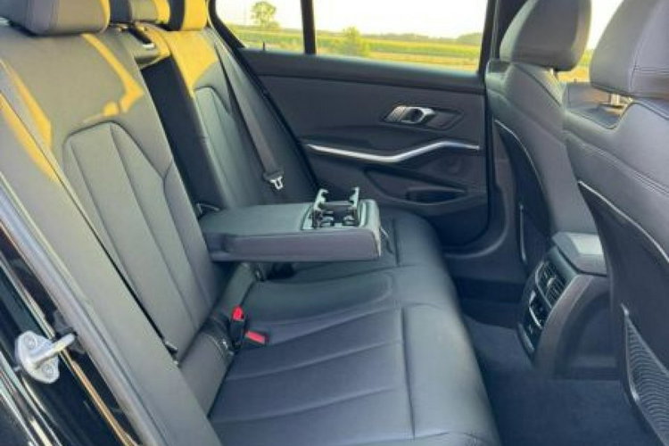 330 BMW 330 I , G 20 , 250 KM , M pakiet , M performance zdjęcie 20