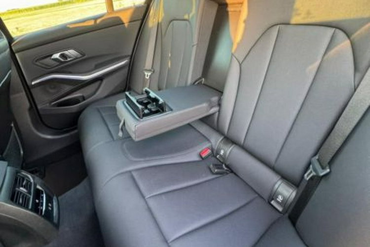 330 BMW 330 I , G 20 , 250 KM , M pakiet , M performance zdjęcie 23