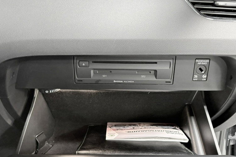 Skoda Octavia 2.0TDI1 84KM DSG 4X4 Challenge Panorama ACC VRS Mode Columbus zdjęcie 37