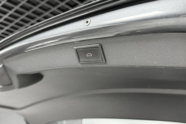 Skoda Octavia 2.0TDI1 84KM DSG 4X4 Challenge Panorama ACC VRS Mode Columbus zdjęcie 51