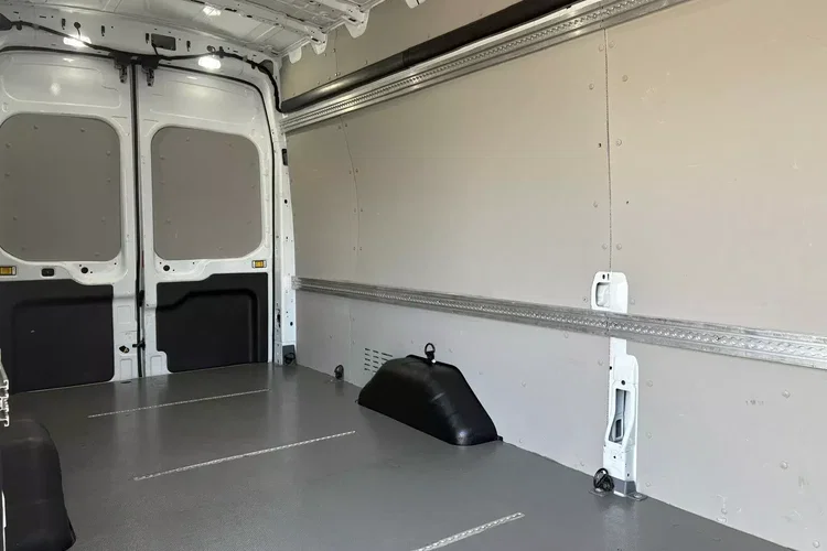 Ford transit L4H3 74999zł NETTO 2.0TdCi/170KM zdjęcie 18