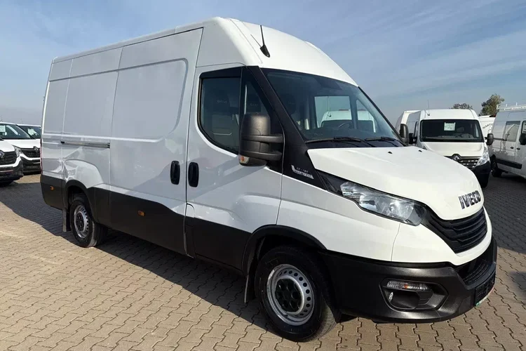 Iveco 35s18 L3H2 109999zł NETTO 3.0HPi/180KM zdjęcie 3