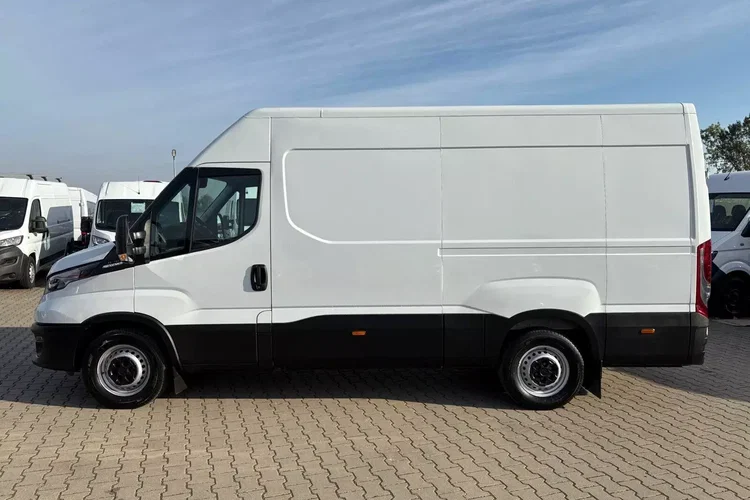 Iveco 35s18 L3H2 109999zł NETTO 3.0HPi/180KM zdjęcie 8