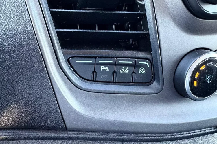 Ford transit L3H2 79900zł NETTO Brygadówka 6 osób 2.0TdCi/131KM zdjęcie 21