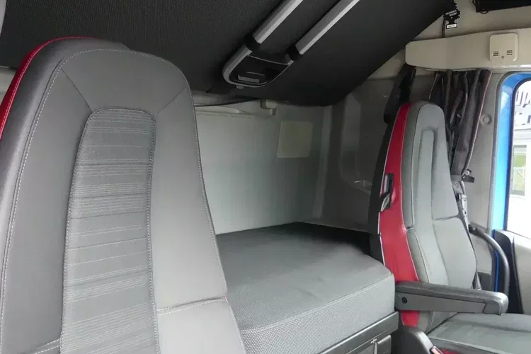 Volvo FH4 500 KM / EURO 6 / ZESTAW PRZESTRZENNY / KLIMA POSTOJOWA / zdjęcie 30