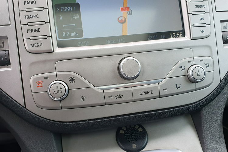 Ford Kuga 2.0 TDCi 163KM # 4x4 # Titanium # Bogate Wyposażenie # Super Stan zdjęcie 23