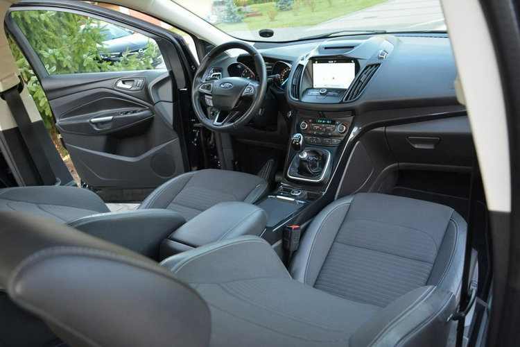 Kuga Lift Navi Tablet Ledy pół-Skóry El.klapa ParkAssist 2xParktr ASO FORD zdjęcie 20