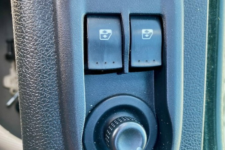 Renault Master SALON PL / Chłodnia Mrożnia -20st.C - THERMO KING / 8 EP / 247 tys.km zdjęcie 15