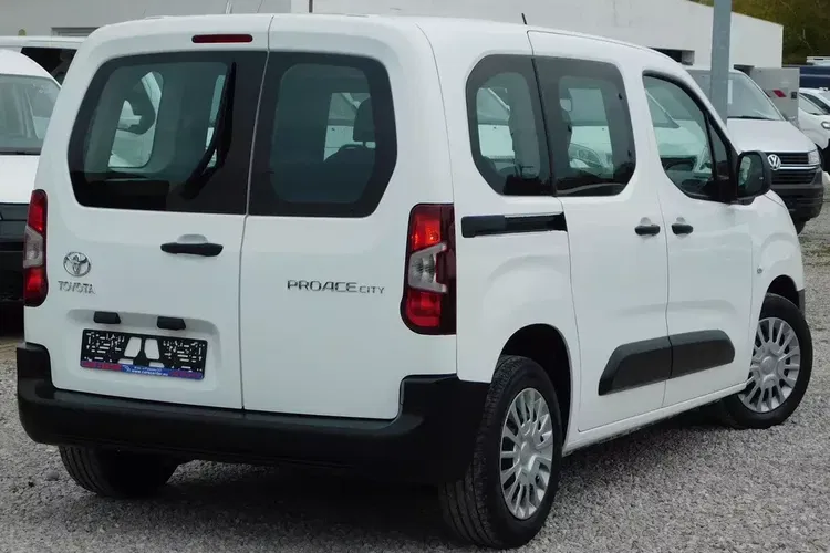 Toyota Proace City Verso zdjęcie 2