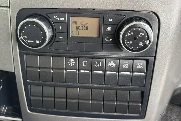 MAN TGS 18.320BUCHER OPTIFANT 8000 Zamiatarka Uliczna Euro 6 zdjęcie 37