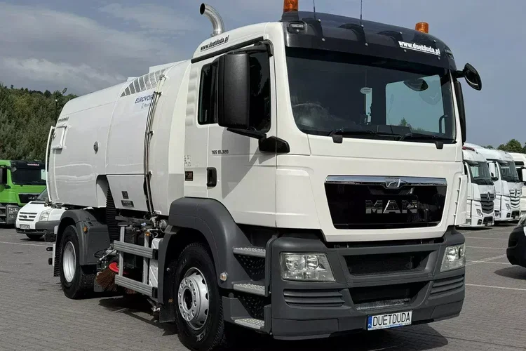 MAN TGS 18.320BUCHER OPTIFANT 8000 Zamiatarka Uliczna Euro 6 zdjęcie 5