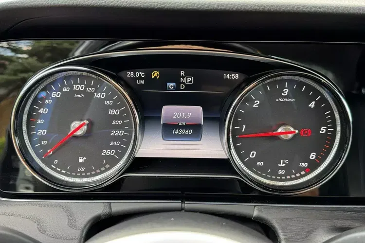 Mercedes klasa-e zdjęcie 21