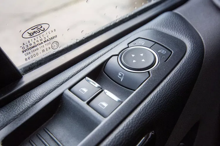 Ford tourneo-custom zdjęcie 15