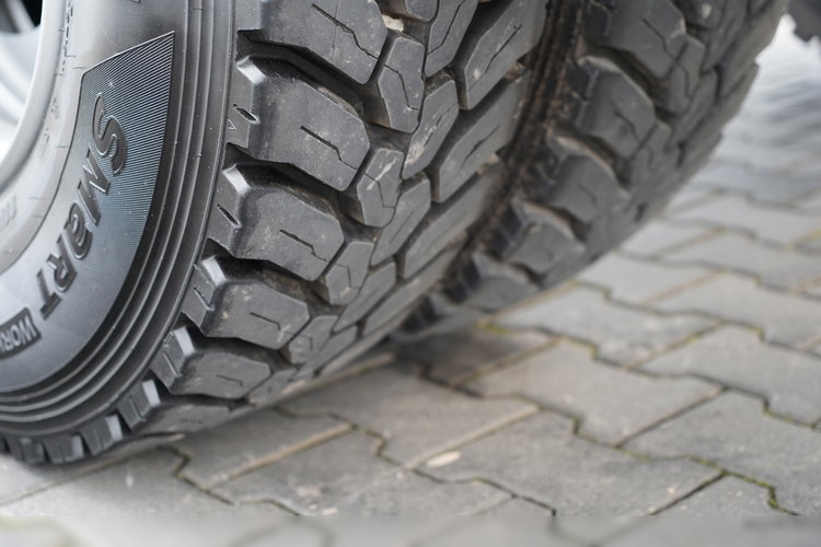 Renault KERAX / 4x4 / BETONOMIESZARKA 5m3 / MANUAL /  zdjęcie 23