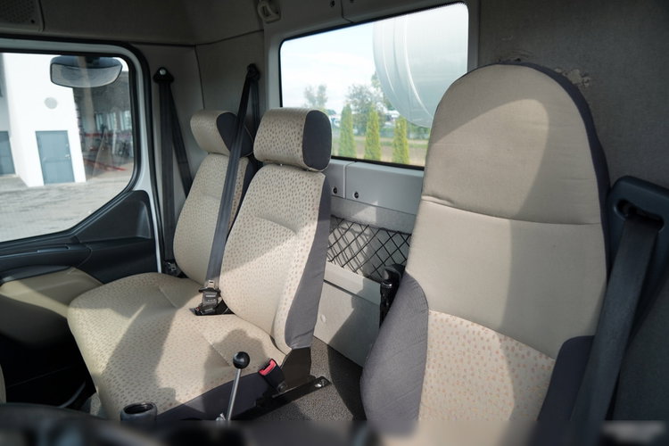 Renault KERAX / 4x4 / BETONOMIESZARKA 5m3 / MANUAL /  zdjęcie 27