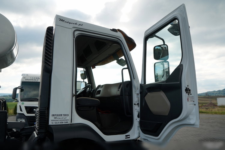 Renault KERAX / 4x4 / BETONOMIESZARKA 5m3 / MANUAL /  zdjęcie 37