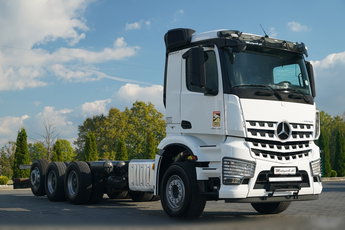 Mercedes AROCS 3248 / 8X4 / TRIDEM / RAMA POD ZABUDOWE 8 M / OŚ SKRETNA I PODNOSZONA / RETARDER 