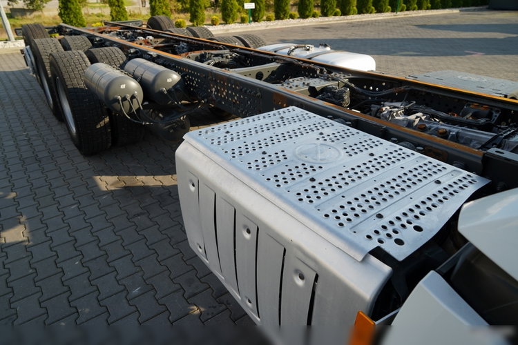 Mercedes AROCS 3248 / 8X4 / TRIDEM / RAMA POD ZABUDOWE 8 M / OŚ SKRETNA I PODNOSZONA / RETARDER  zdjęcie 21