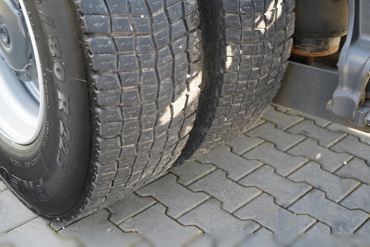 Mercedes AROCS 3248 / 8X4 / TRIDEM / RAMA POD ZABUDOWE 8 M / OŚ SKRETNA I PODNOSZONA / RETARDER  zdjęcie 27