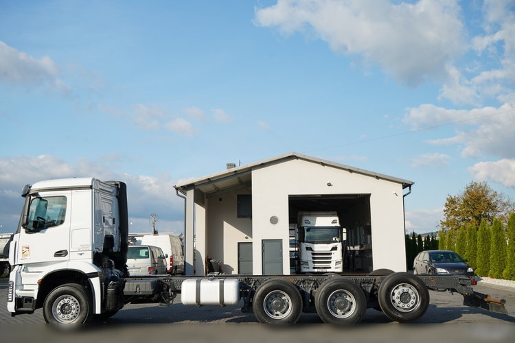 Mercedes AROCS 3248 / 8X4 / TRIDEM / RAMA POD ZABUDOWE 8 M / OŚ SKRETNA I PODNOSZONA / RETARDER  zdjęcie 5