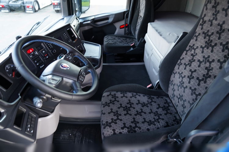 Scania R 450 / RETARDER / HYDRAULIKA / KLIMA POSTOJOWA / ALUFELGI zdjęcie 25