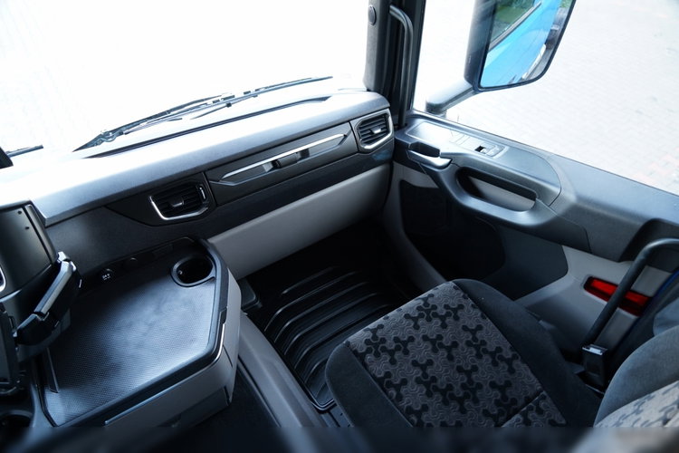 Scania R 450 / RETARDER / HYDRAULIKA / KLIMA POSTOJOWA / ALUFELGI / SPROWADZONA zdjęcie 32