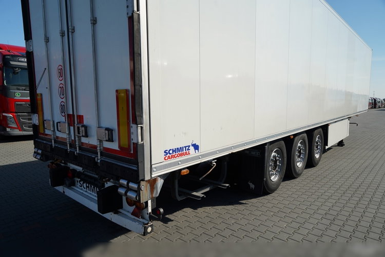 SCHMITZ / CHŁODNIA / THERMO KING SLX 300 / HAKÓWKA / OŚ PODNOSZONA / KOSZ NA PALETY zdjęcie 13