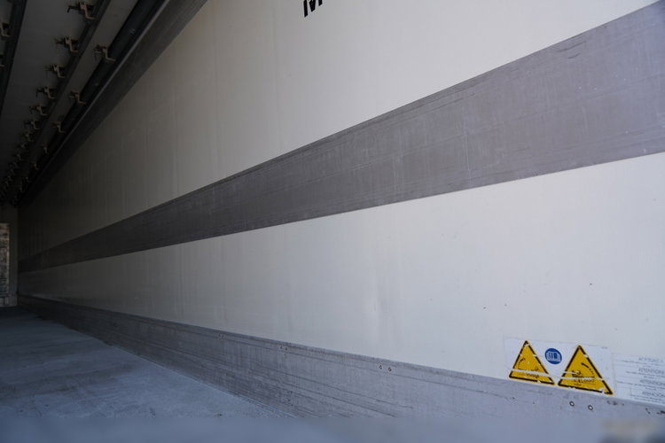 SCHMITZ / CHŁODNIA / THERMO KING SLX 300 / HAKÓWKA / OŚ PODNOSZONA / KOSZ NA PALETY zdjęcie 17