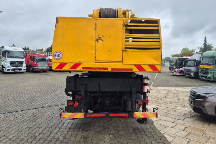 T815 6X6 Tatra T815 6X6 / DZWIG 20 TON / 1 WŁ / SPRAWNY / POLSKA ZABUDOWA BUMAR zdjęcie 9