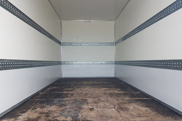 Mercedes Sprinter KONTENER 8EP 4.11x2.15x2.30 KLIMA 314 CDI MANUAL 6 BIEGÓW DMC 3500 KG zdjęcie 17