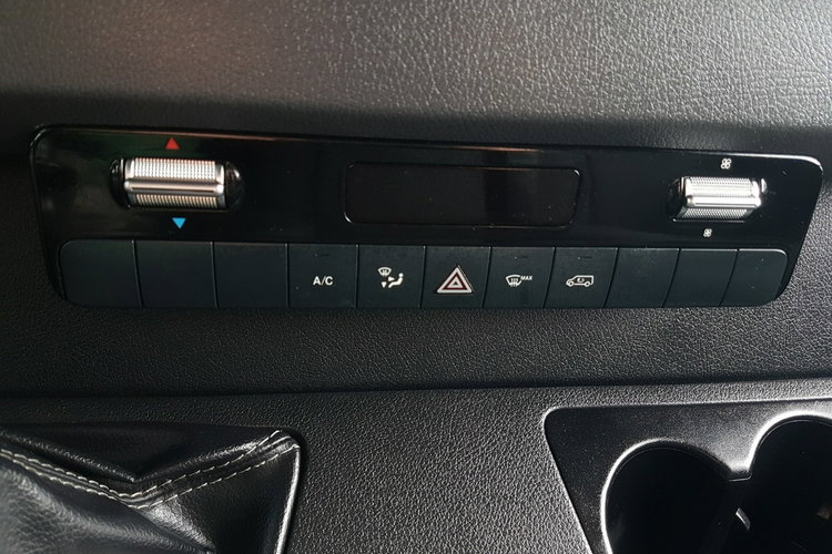 Mercedes Sprinter KONTENER 8EP 4.11x2.15x2.30 KLIMA 314 CDI MANUAL 6 BIEGÓW DMC 3500 KG zdjęcie 31