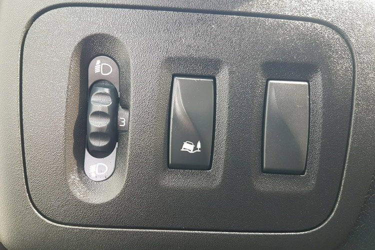 Renault Master CHŁODNIA AGREGAT 6EP IZOTERMA 3.32x2.11x2.01 KLIMA DMC 3500 KG zdjęcie 34