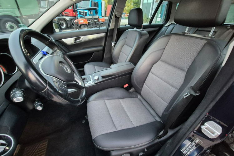 C 220 Mercedes-Benz Klasa C 200 T CGI Automatik BlueEFFICIENCY Avantgarde zdjęcie 19