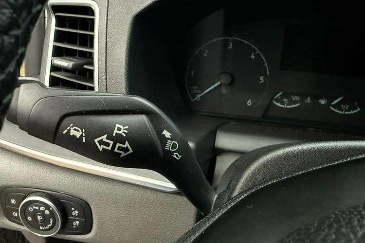 Ford Tourneo Custom 2.0tdci 130 KM automat 9.os. Long Polski salon f-kt VAT 1.wl 1.r. Gwar zdjęcie 18