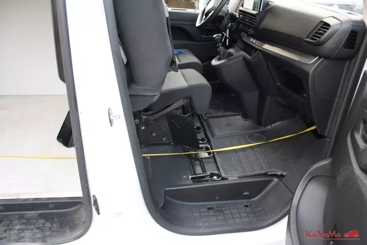 Peugeot Expert zdjęcie 30