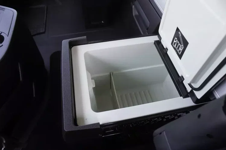 Mercedes Actros 2545 / Chłodnia z multitemperaturą / zdjęcie 25