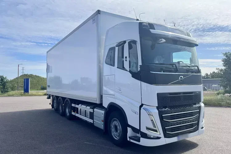 Volvo FH 500 / 2022 / Chłodnia 20 EPAL / Thermoking 1200 / FRC 2030 zdjęcie 2