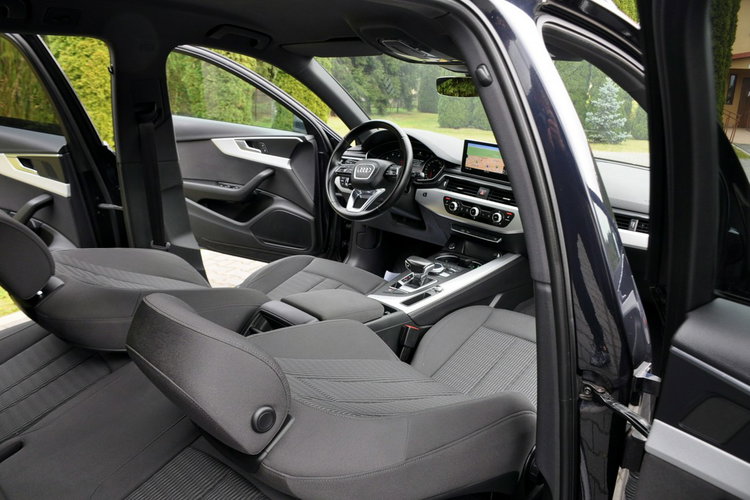 Audi A4 2.0TDI(150KM) Bi-Xenon Led Navi MMI El.Klapa Welur Chrom F1 Alu19"ASO zdjęcie 23