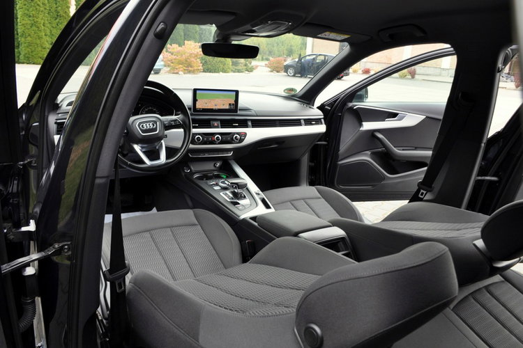 Audi A4 2.0TDI(150KM) Bi-Xenon Led Navi MMI El.Klapa Welur Chrom F1 Alu19"ASO zdjęcie 27